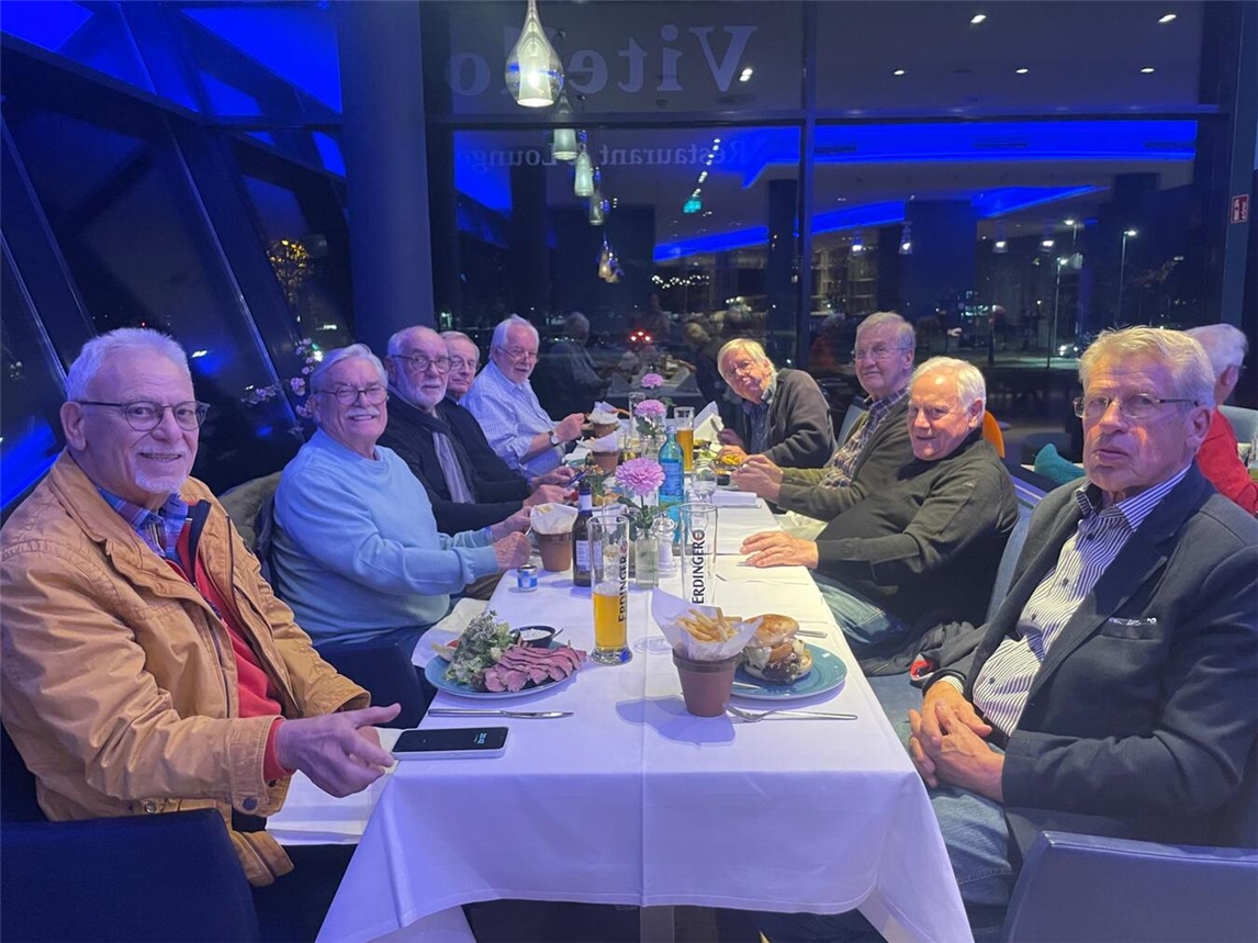 Ein Abendessen zum Abschluss des Treffens der Ehemaligen in Kleve. Foto: privat