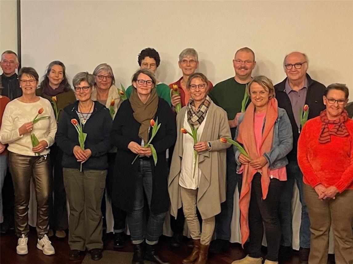 Ein großes Dankeschön an alle Aktiven aus Vorstand, Übungsleiter und Referenten des Kneippvereins Elten gab es auch vom Landtagsabgeordneten Dr. Günter Bergmann und Ortsvorsteher Albert Jansen. Foto: privat