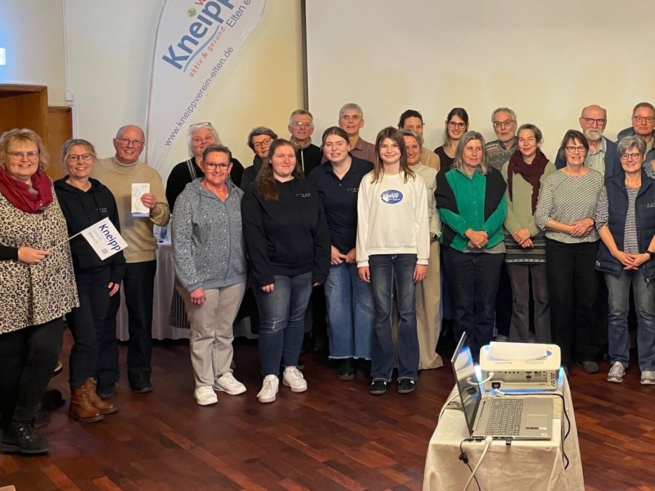 Ein großes Dankeschön gab es bei der Versammlung an die Aktiven, darunter Vorstand, Übungsleiter und Referenten, des Kneippvereins Elten. Foto: privat