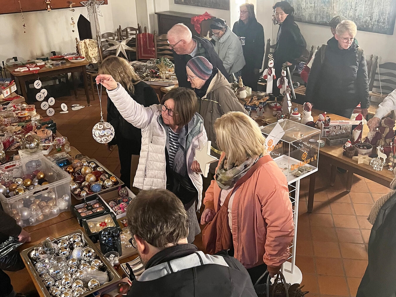 Ein kleiner Eindruck vom diesjährigen Deko-Tauschmarkt in Kalkar. Foto: Stefan Mülders