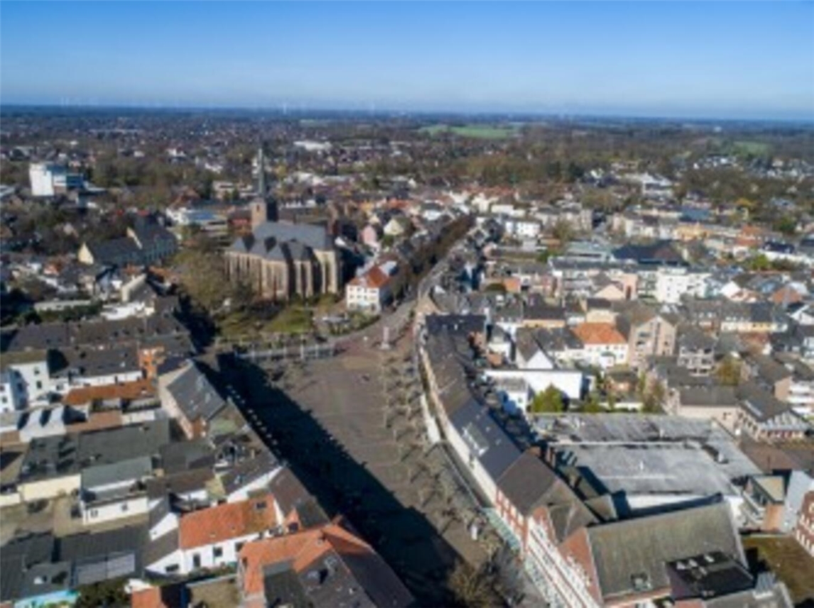 "Luftbild der Gelderner Innenstadt, Analyseorte für NSK 2040 sichtbar, Stadtentwicklung, urbanes Design"