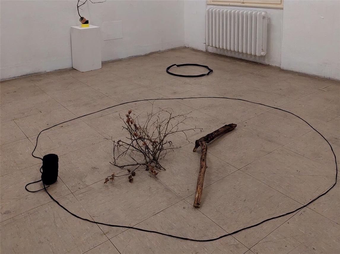 "Modernes Kunstobjekt von Nina Zeilhofer, abstraktes Design, zeitgenössische Kunst"