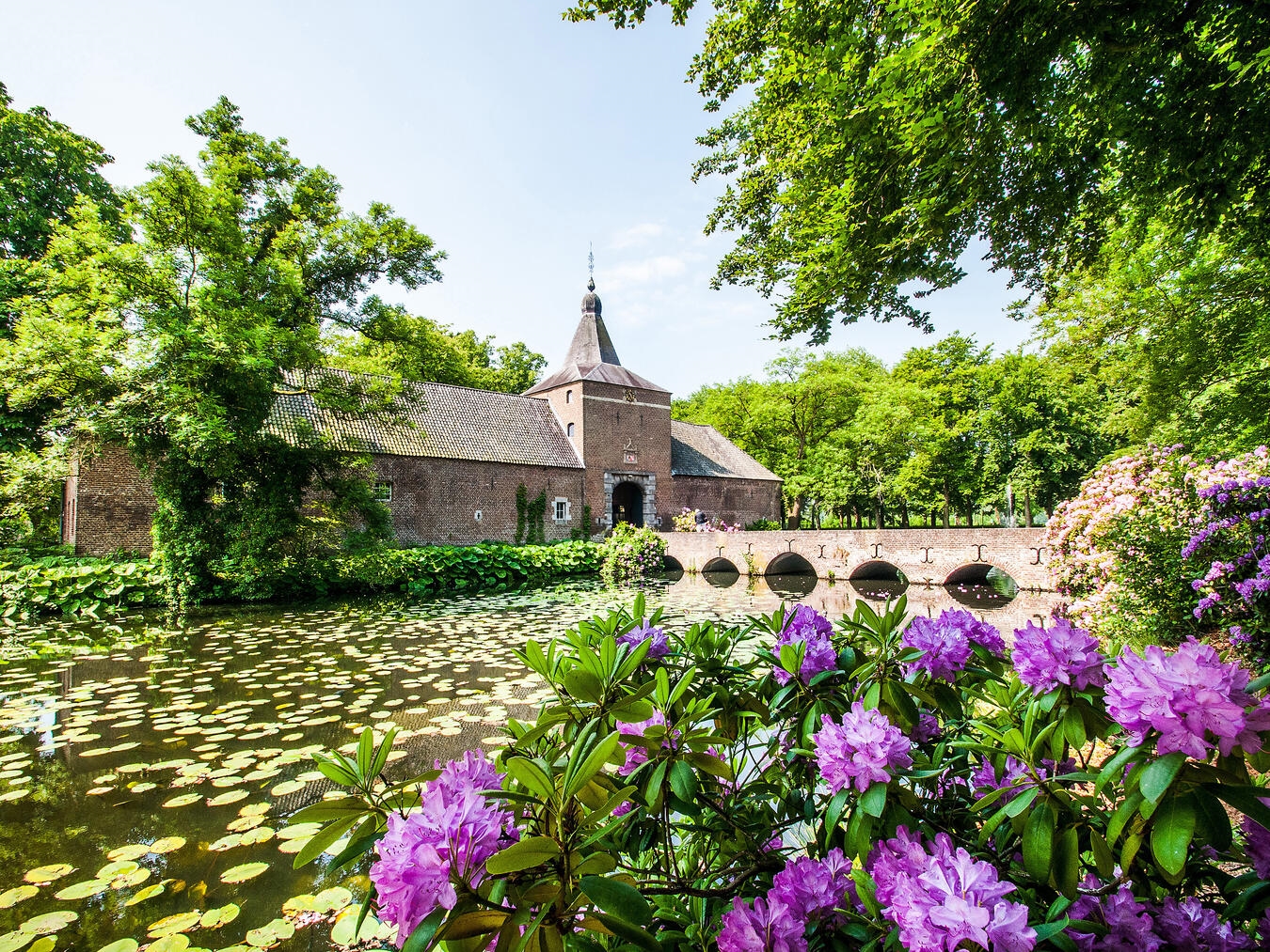 Ein Spaziergang durch die Schlossgärten Arcen am 24. und 25. Mai wird von klassischer Musik begleitet.