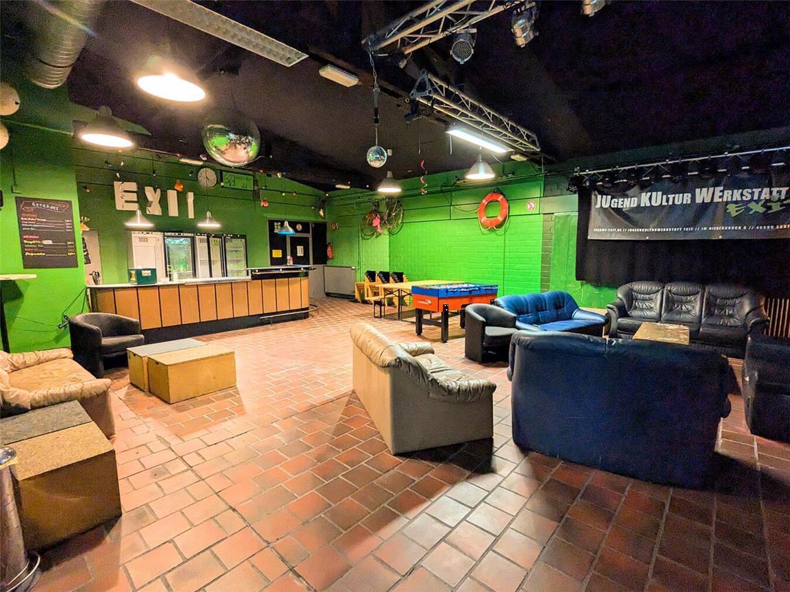 Ein Symbolbild: Das JuKuWe ist leer gefegt, einen weiteren Austausch mit Jugendlichen wird es hier erst mal nicht geben. NN-Foto: JK