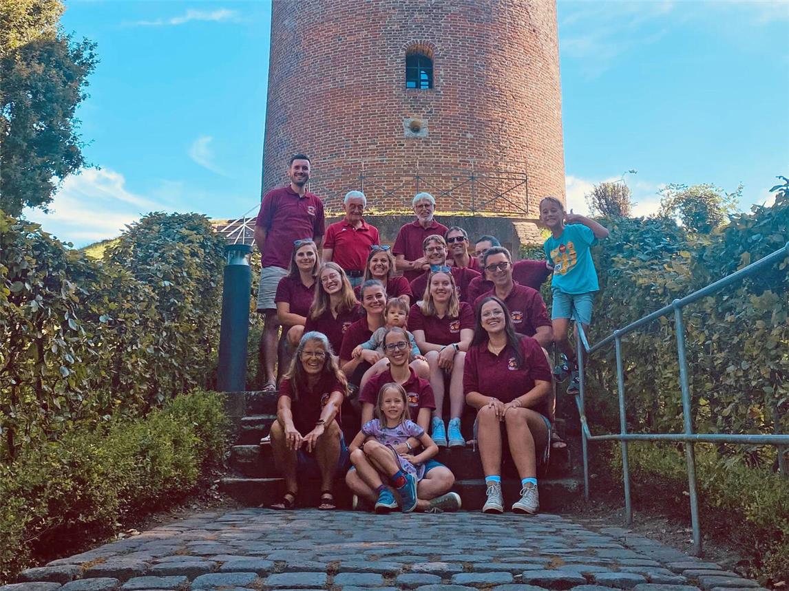 Eine kleine Gruppe von 14 Erwachsenen und drei Kindern machte sich auf den Weg. Foto: Harmonie 1911/1921 Sonsbeck/Labbeck