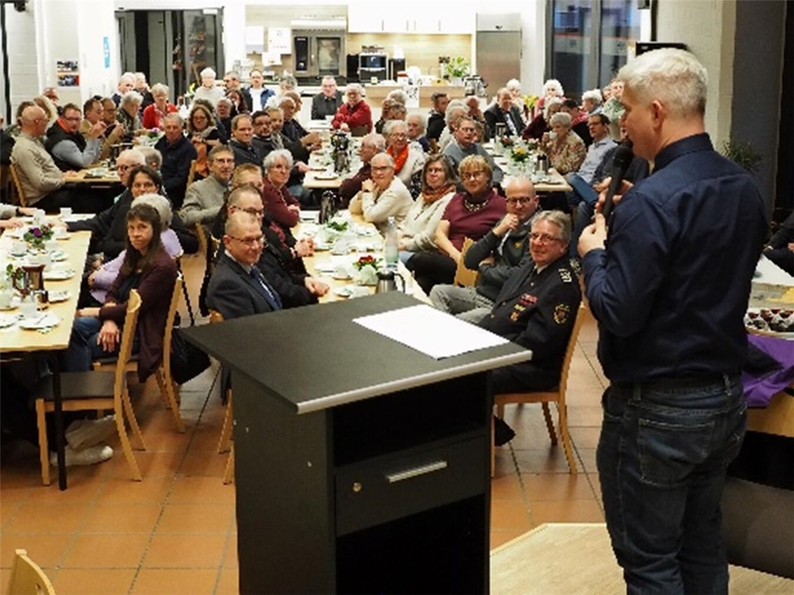 Eine niederrheinische Kaffeetafel bot Gelegenheit zu ausgiebigem Austausch und Gemütlichkeit.Foto: privat