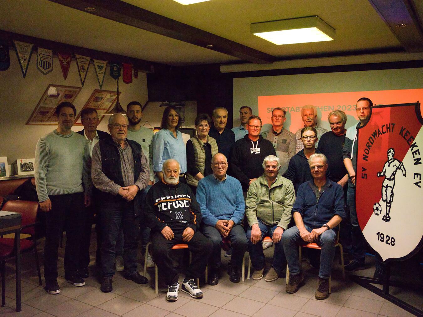 Eine Reihe von Jubilaren wurde geehrt.Foto: Nordwacht Keeken