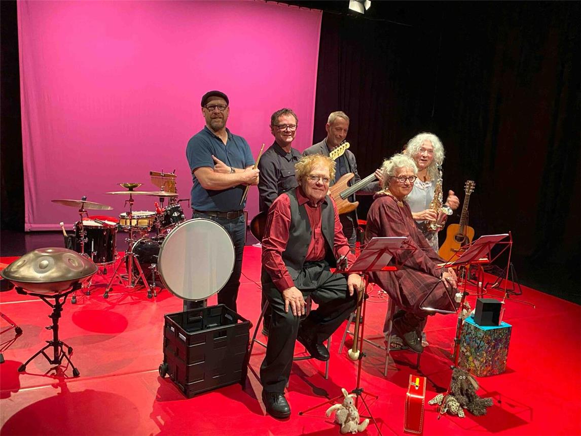 Eine theatrale Lesung mit Musik gibt‘s am Sonntag im mini-art. Foto: mini-art