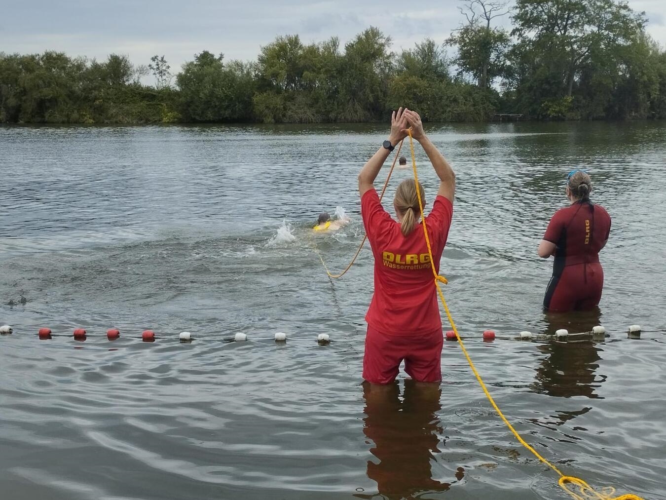 Einsatzübung am „Millinger Meer“ für die Emmericher DLRG. Foto: privat