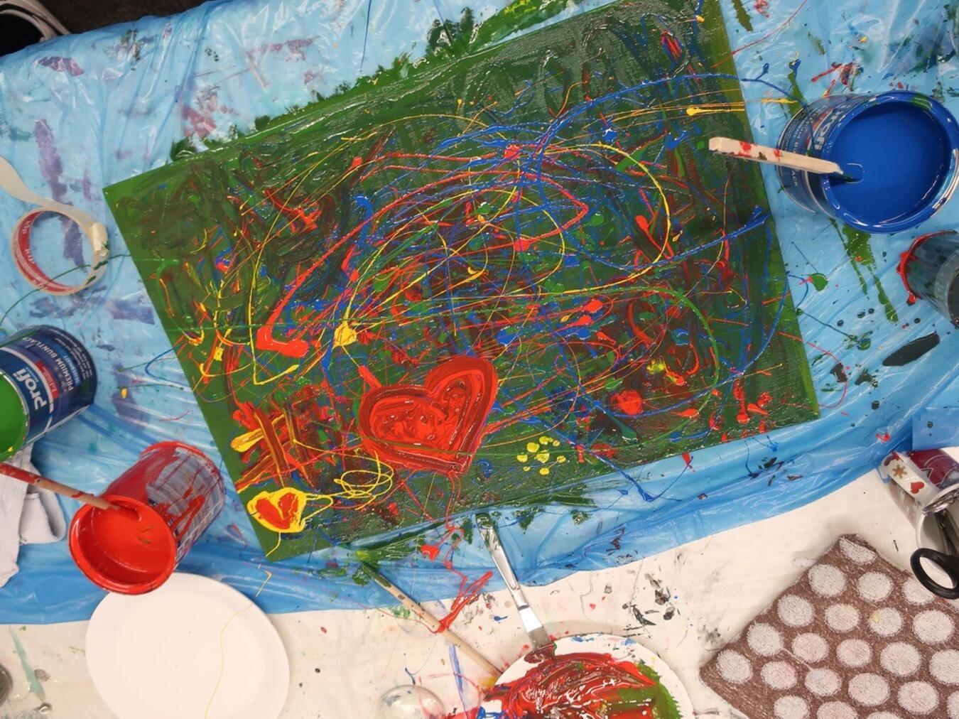 Entstanden sind die vielleicht außergewöhnlichsten Insekten-Behausungen, die am Niederrhein zu finden sind.