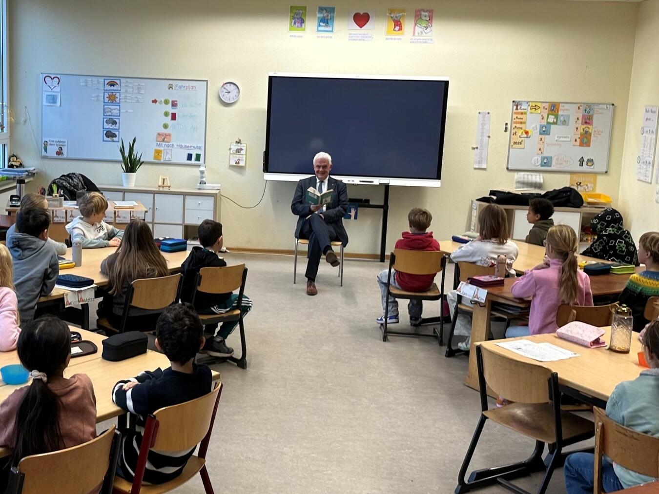 Erste Station auf der „Lesereise“: die Grundschule in Rees. Foto: privat