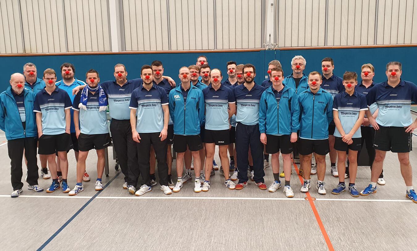 Es gab auch Spieltage an Karneval. Der TTC Straelen/Wachtendonk zeigte sich darauf vorbereitet.Foto: privat