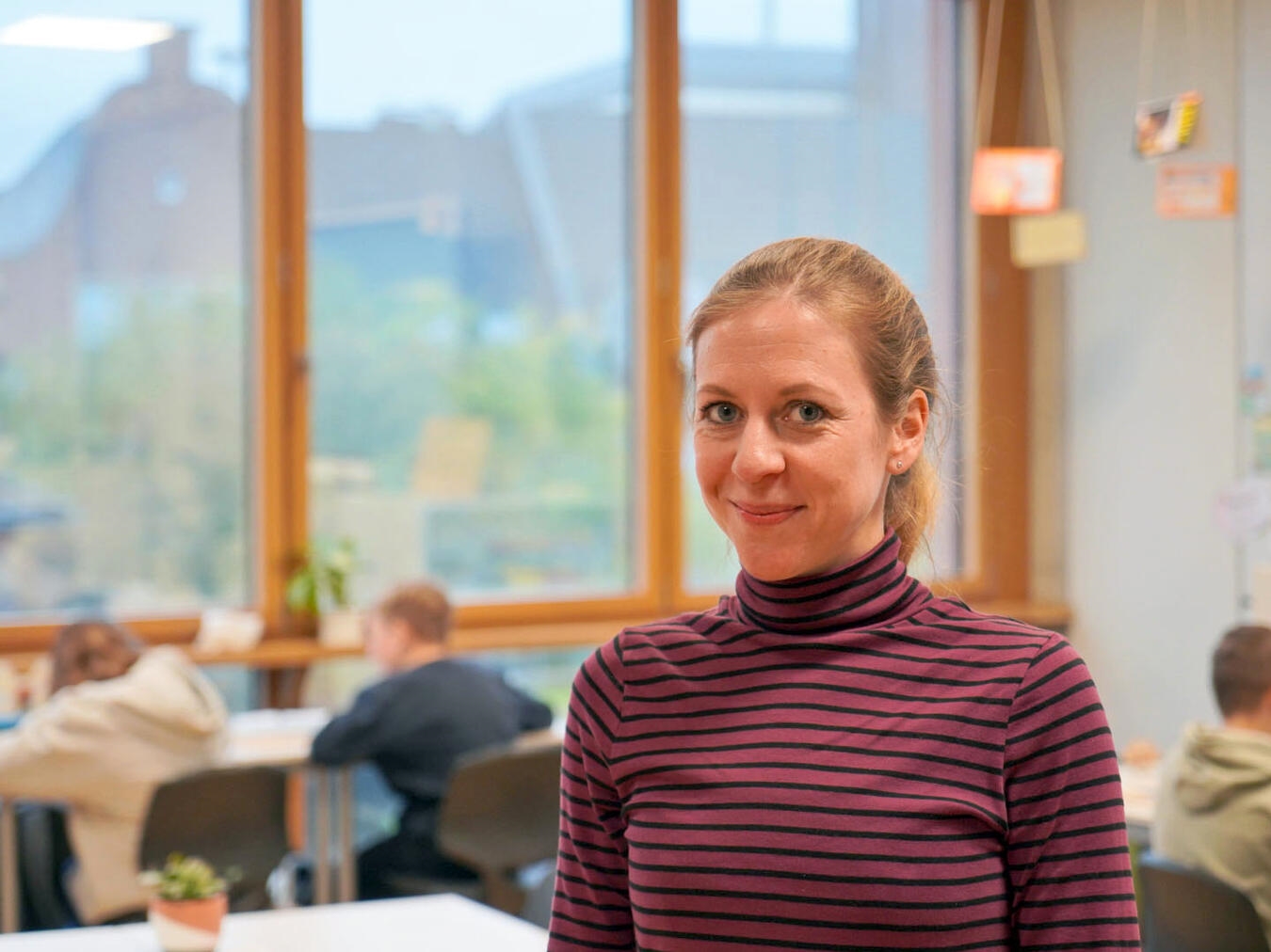 Eva Grobelny ist seit Juni die Koordinatorin für Montessori-Pädagogik an der Gesamtschule Emmerich. NN-Foto: Gerhard Seybert