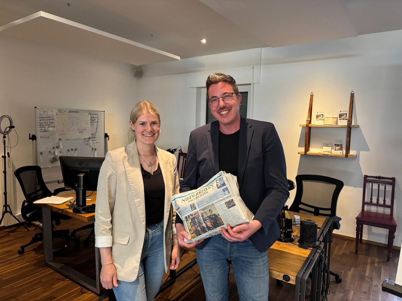 Eva van Betteray und Michael Jansen gaben einen Einblick in die Unternehmensgeschichte der Niederrhein Nachrichten und die Online-Marketing-Agentur NN-Digital.Foto: Stadt Geldern/Gossens