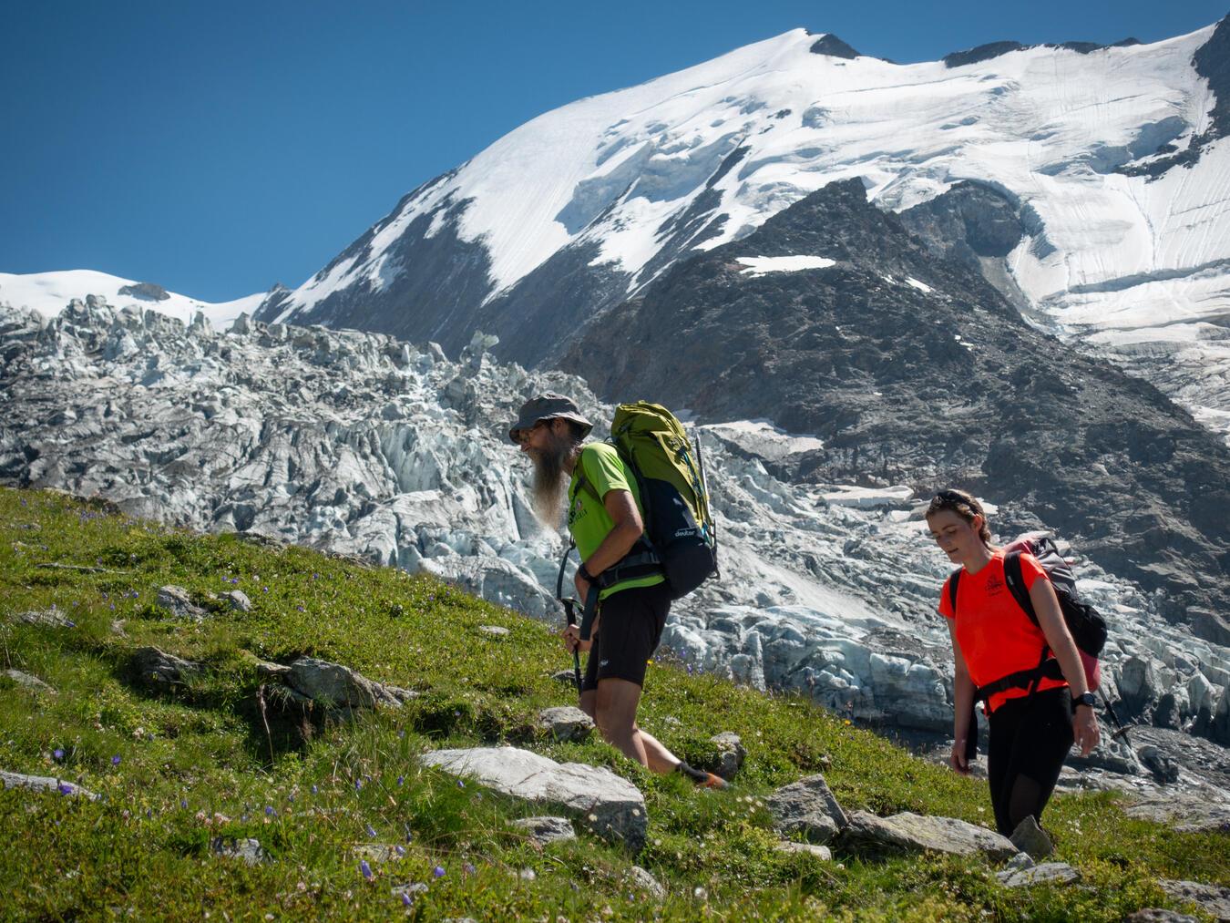 Familie Krott hatte sich sorgfältig auf den schwierigen Aufstieg vorbereitet.