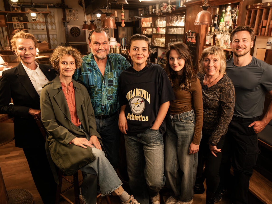 Familie Peters aus Sonsbeck besucht das Set von „WaPo Duisburg“ für einen spannenden Einblick hinter die Kulissen.