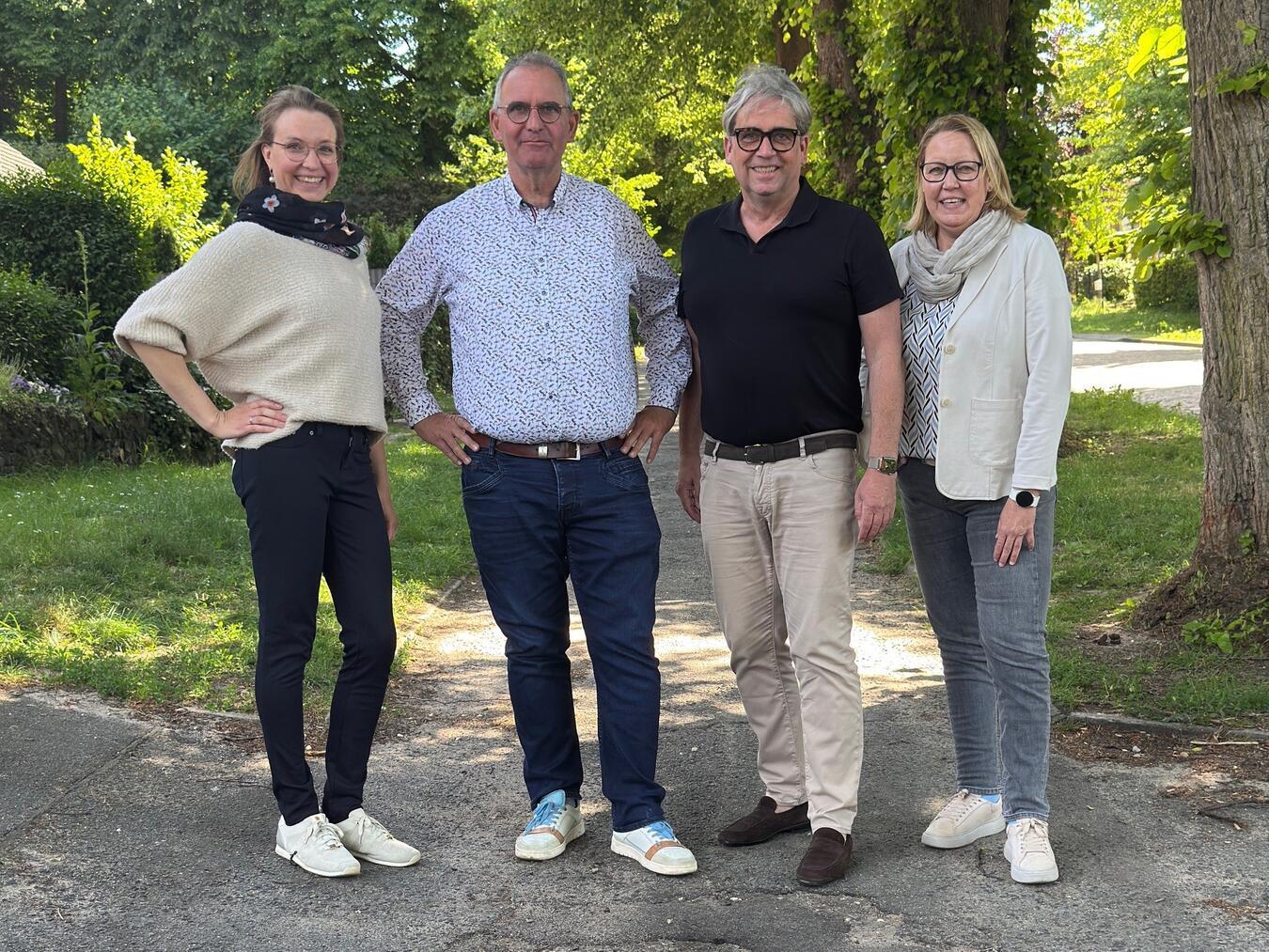 Fordern eine Lösung für die Lindenallee: (v. l.) Nina Straver, Horst Derksen, Guido Heuvelmann und Sandra Bongers. Foto: CDU Elten