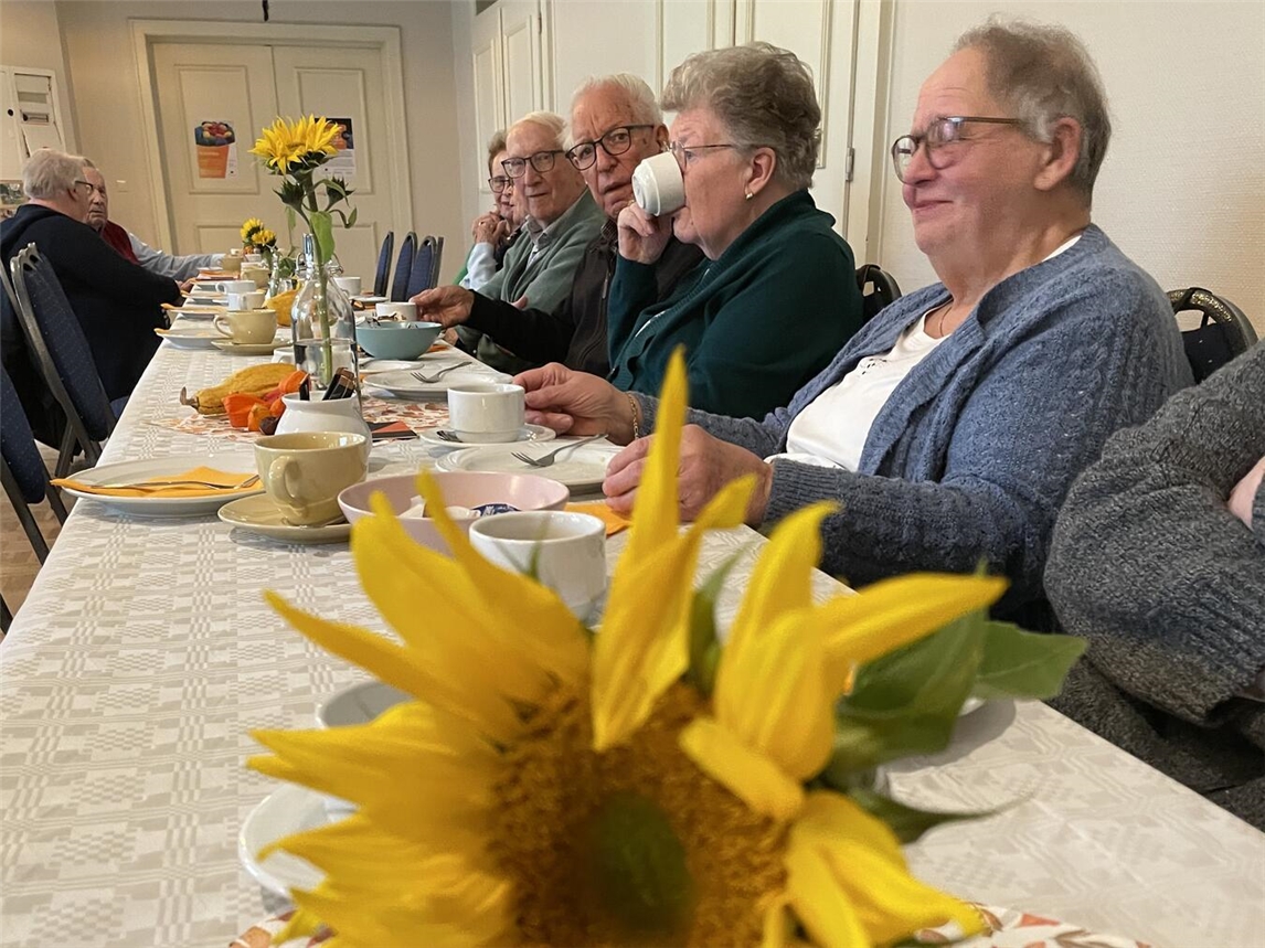 Gemütliches Beisammensein beim Seniorencafé Elten Foto: privat