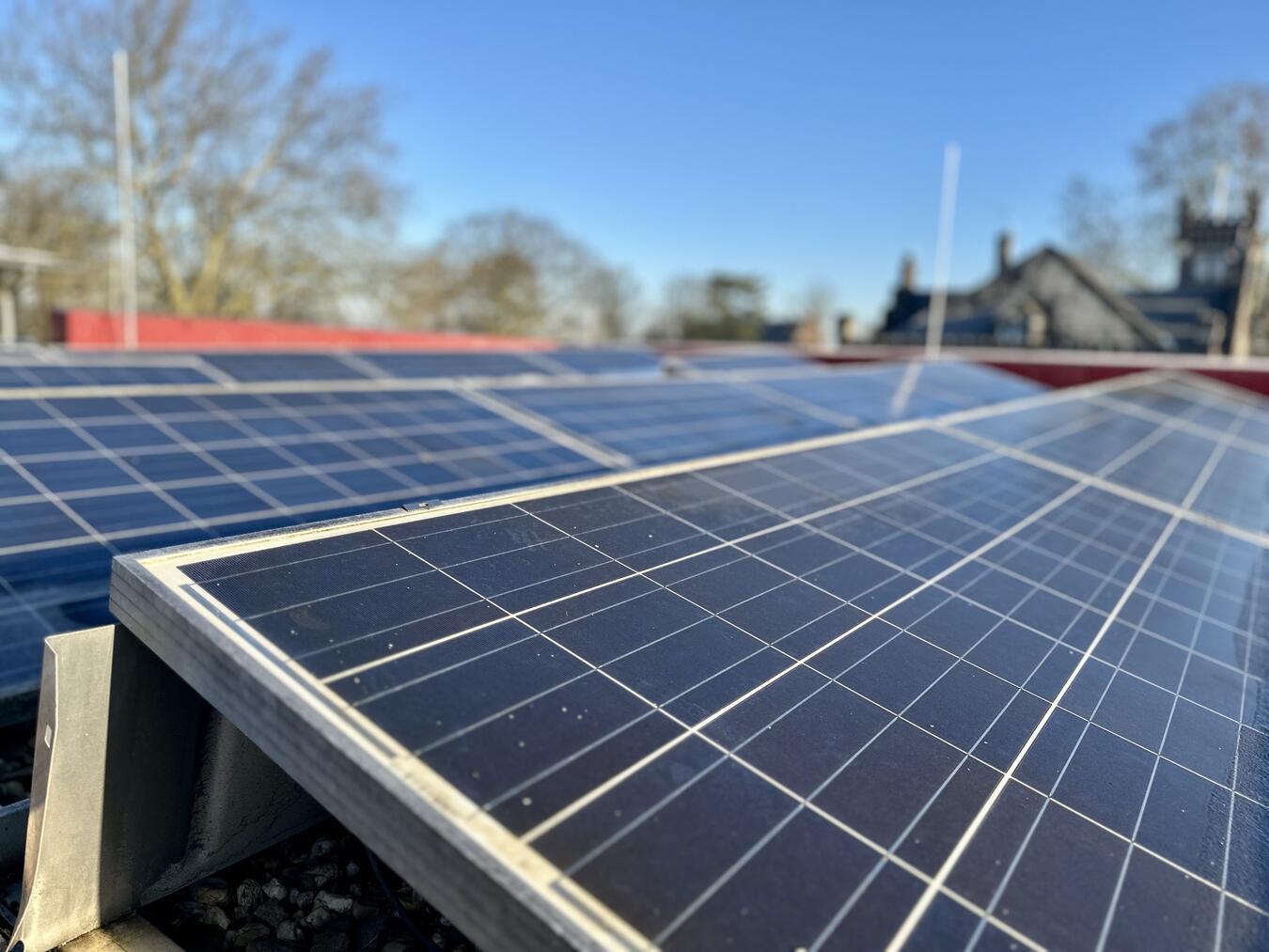 Fragen zu Themenfeldern wie Energiesparen, Wärmedämmung oder moderner Heiztechnik können mit den Experten besprochen werden.Foto: Stadt Geldern