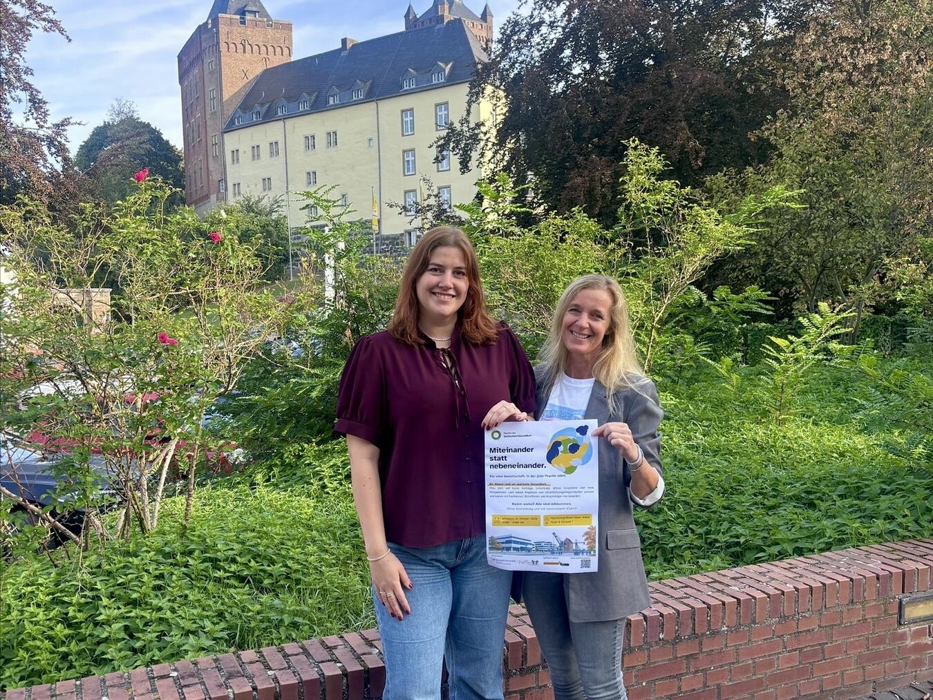 Franziska Rütjes und Nicole Ritter von Papillon bei der Selbsthilfe-Kontaktstelle des Paritätischen im Kreis Kleve.