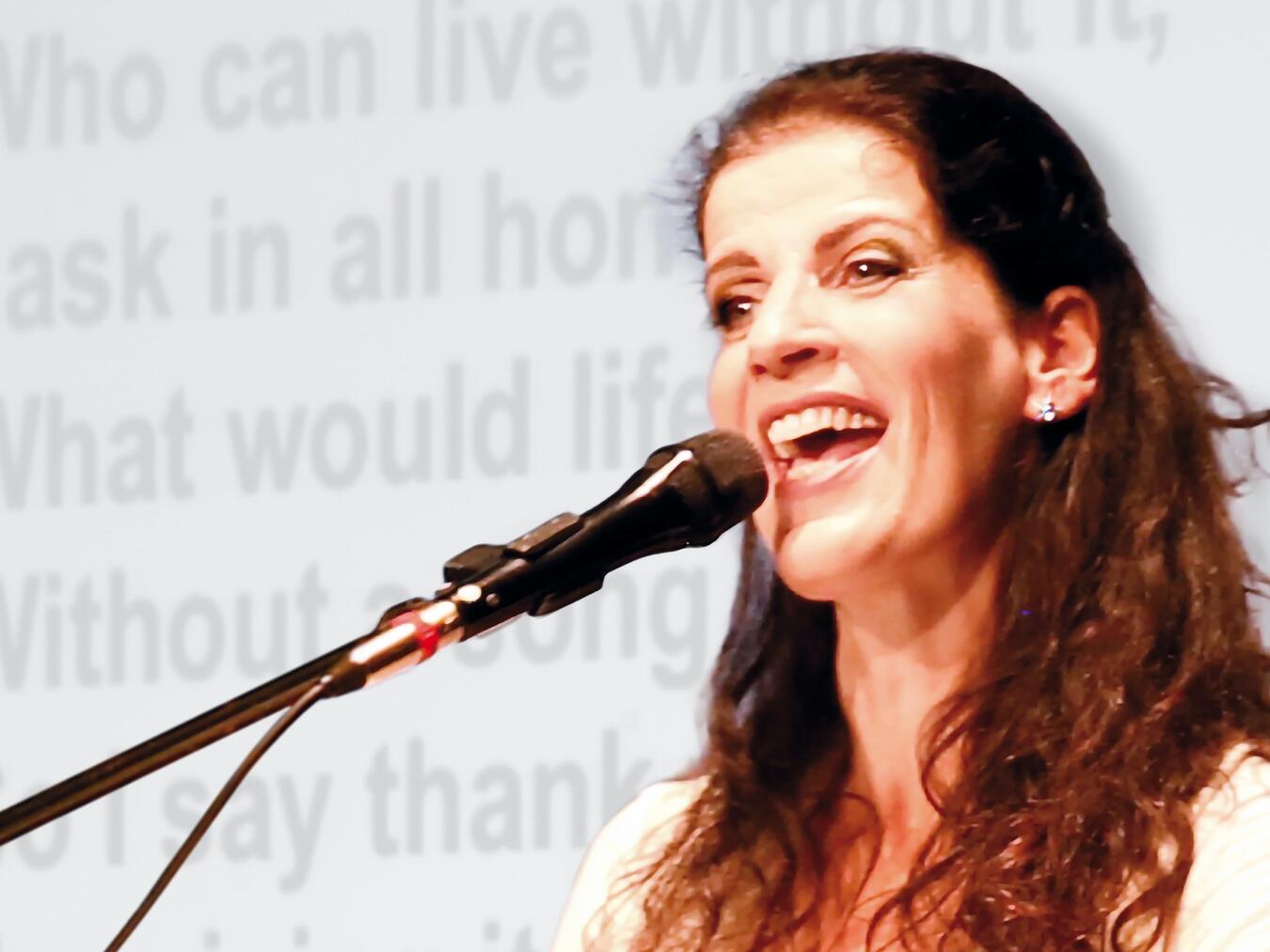 Frau Höpker gastiert am 18. Januar 2025 in der Bofrost-Halle in Straelen. Foto: Erik Sattel