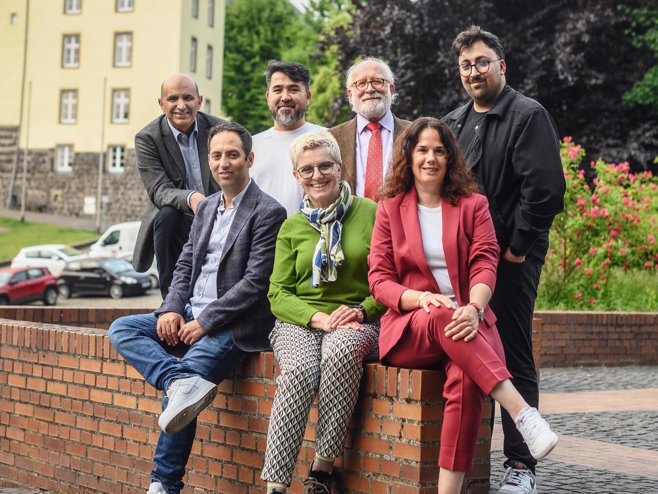 Frauen und Männer mit ganz unterschiedlichen Lebensgeschichten, Berufen und kulturellen Wurzeln bilden die SPD-Liste. Foto: SPD OV Kleve