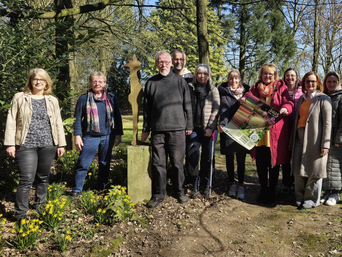 Freuen sich auf den Beginn der Saison: Gartenbesitzer und Organisatoren. NN-Foto: HF