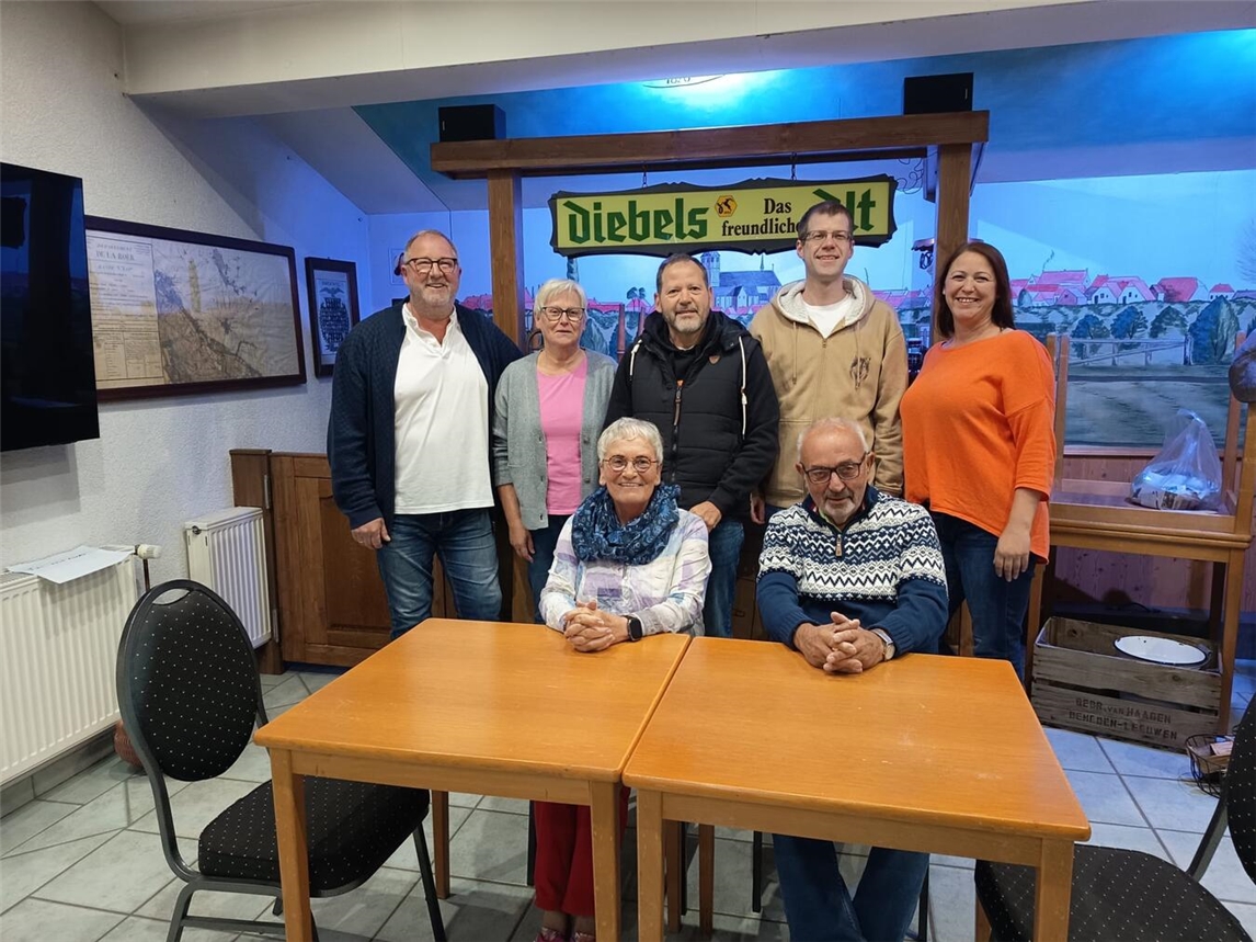 Freuen sich auf viele Zuschauer: (v. l.) Johannes Geilen, Kathi Quinders, Doris Keysers, Michael Koppers, Hans Onkels, Tim Keysers und Melanie Greven.Foto: privat