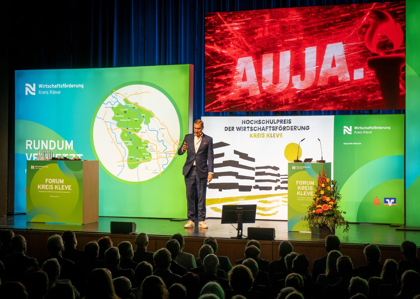 "Ilja Grzeskowitz, Hauptreferent und Change-Experte, begeistert Publikum"