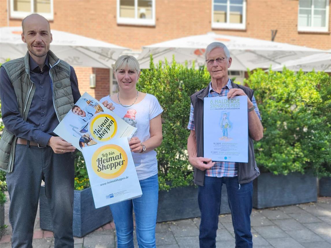 Für das „Stengelte-Fest“ in Haldern versprechen Jens Römer, Nicole Wilke und Klemens Cornelissen (v. l.) ein buntes Programm. NN-Foto: MB