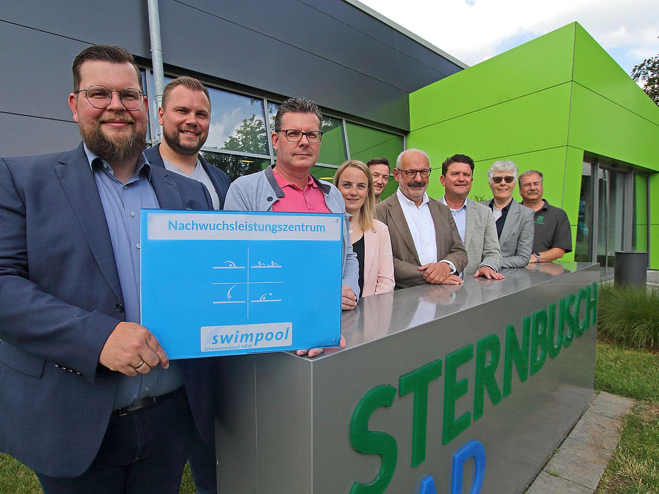 Für den Verein ist diese Aufgabe eine hohe Wertschätzung von Seiten des Verbands und eine tolle Chance den Schwimmsport weiter zu fördern. NN-Foto: Theo Leie