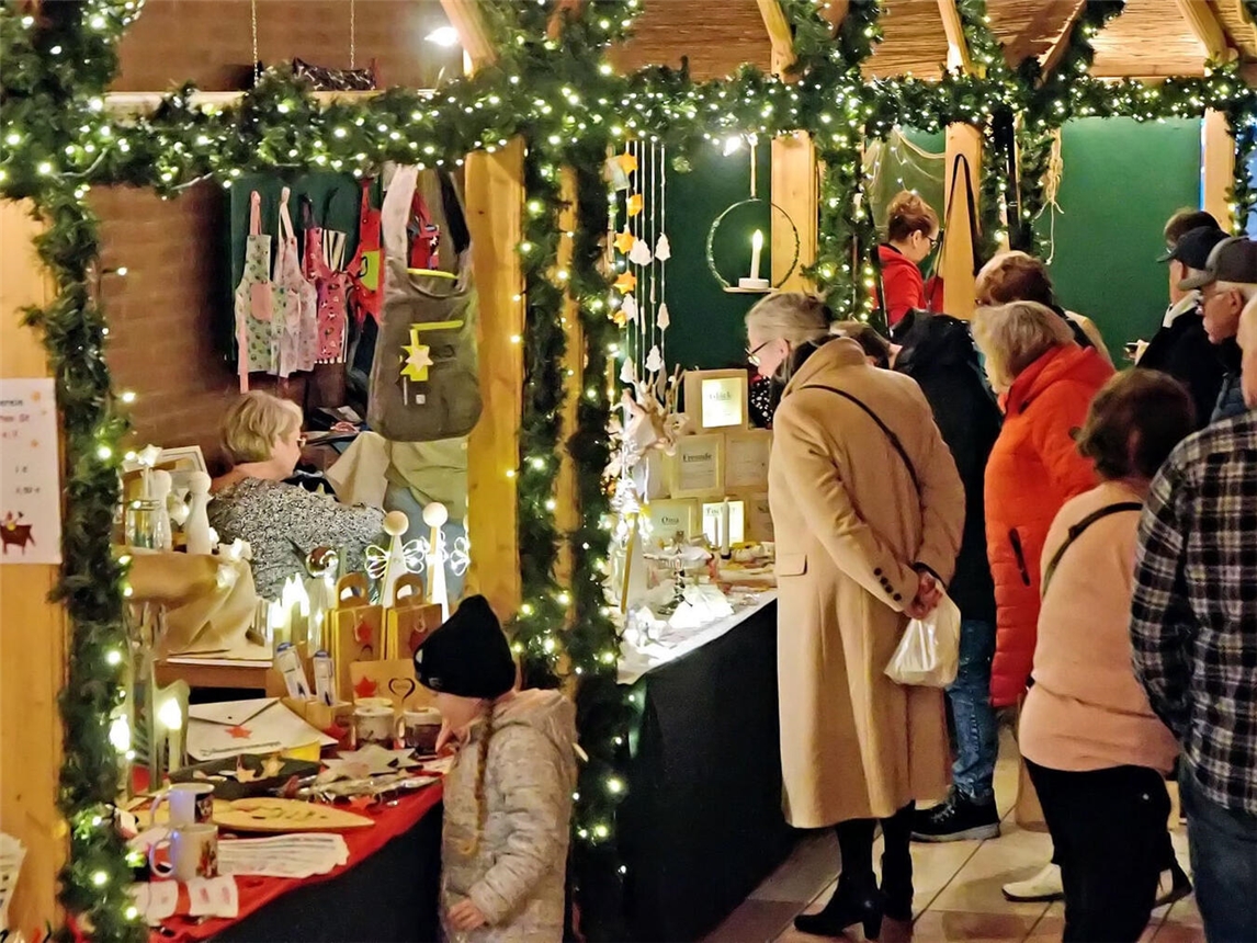 Für den Weezer Ortsteil Wemb, wird es der erste Handwerkermarkt im Advent sein. Foto-Archiv: Rüdiger Dehnen