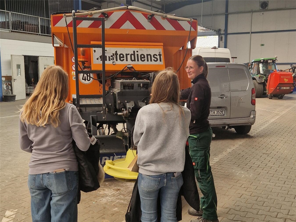Für die Mädchen bietet sich zum Girls‘ Day beispielsweise ein Einblick in den Betriebshof Kevelaer. Foto: Stadt Kevelaer 