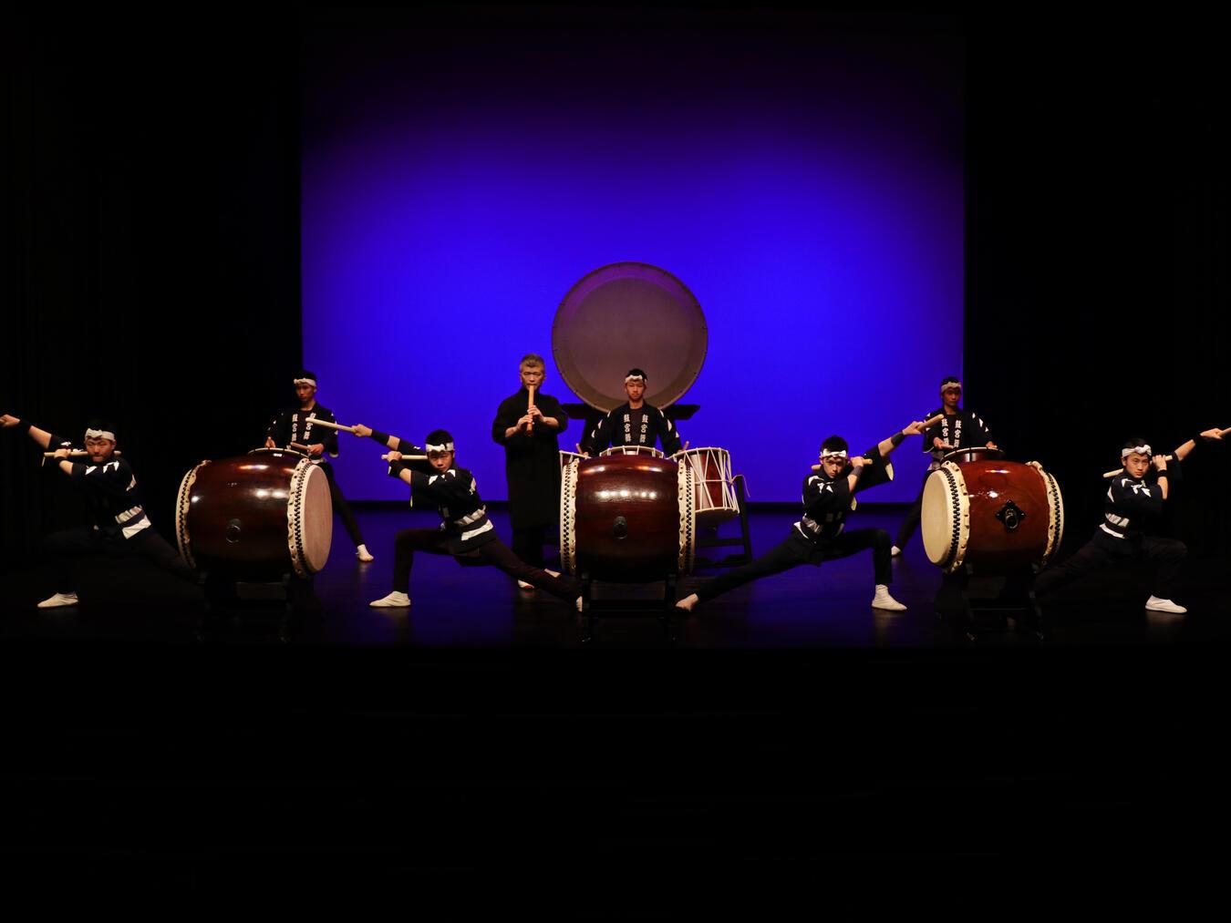 Akustik-Orkan und sanfte Klänge: „Kokubu“ in Rees Furiose Rhythmen und kraftvolle Athletik verspricht „Kokubu“ beim Gastspiel in Rees. Foto: Think Tank Art