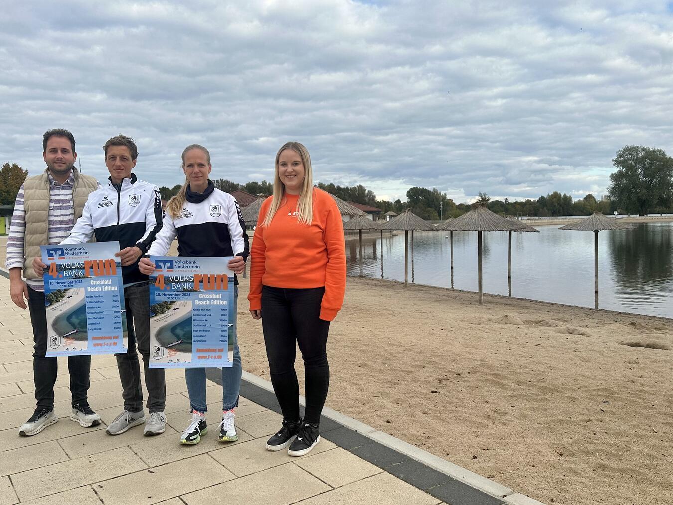 FZX-Leiter Ludwig Ingenlath, Christoph Verhalen, Anna-Lina Dahlbeck (beide TuS Xanten Leichtathletik-Abteilung) sowie Svea Eisenberg (Volksbank Niederrhein; v.l.) freuen sich auf die vierte Auflage. NN-Foto: SP