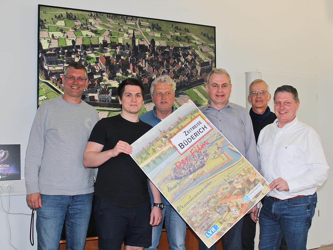 Gaben Einblicke in den Film und seine Prduktion: (v.l.) Rainer Gellings, Justin Weller, Frank Dießenbacher, Marcus Abram, Claus Dießenbacher und Michael Nabbefeld. NN-Foto: Thomas Langer