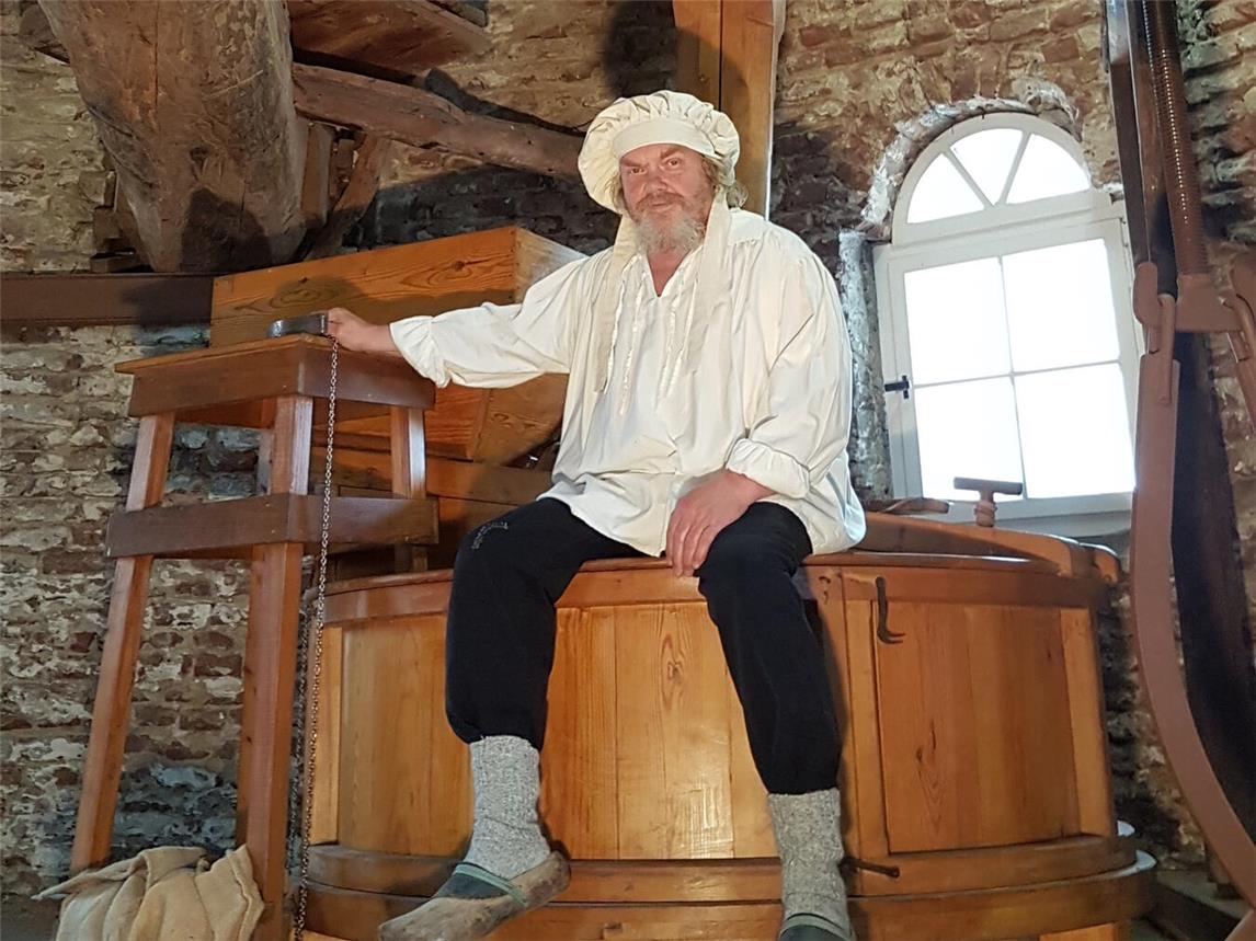 Gästeführer Heinz Wellmann schlüpft am 1. Juni einmal mehr in die Rolle des Müller Hein. Foto: privat