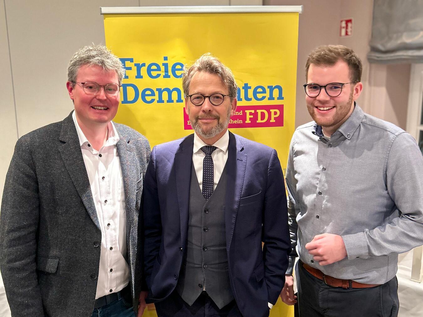 Gelungener Abend in Emmerich: (v. l.) Daniel Rütter, Otto Fricke und Luca Kersjes. Foto: privat