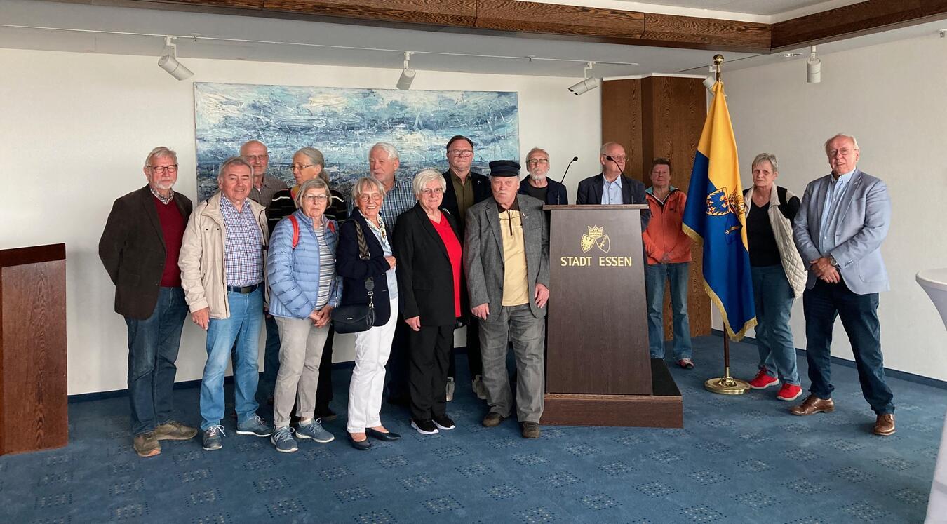 Gemeinsam für eine starke Stimme der älteren Generation: Der Seniorenbeirat Kevelaer und der Seniorenrat Essen beim Austausch im Essener Rathaus. Foto: Seniorenbeirat Kevelaer
