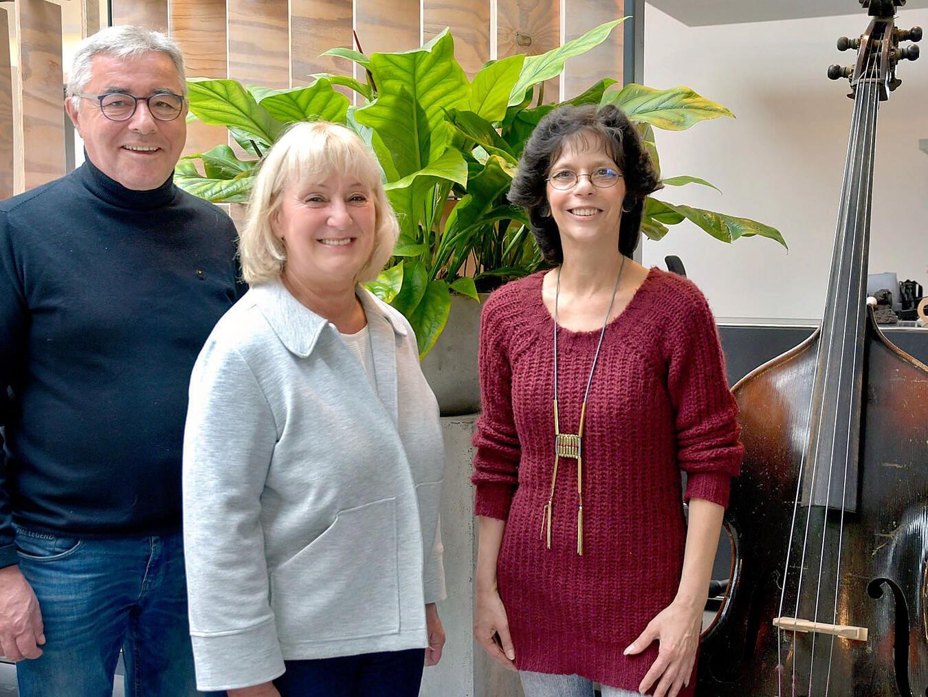 Gemeinsam Musik machen, ist eine Bereicherung. Finden (v.l.) Günter Heenen, Ursula Pitzner und Elke Luib - und laden bald zum „Wunschkonzert“. NN-Foto: Rüdiger Dehnen