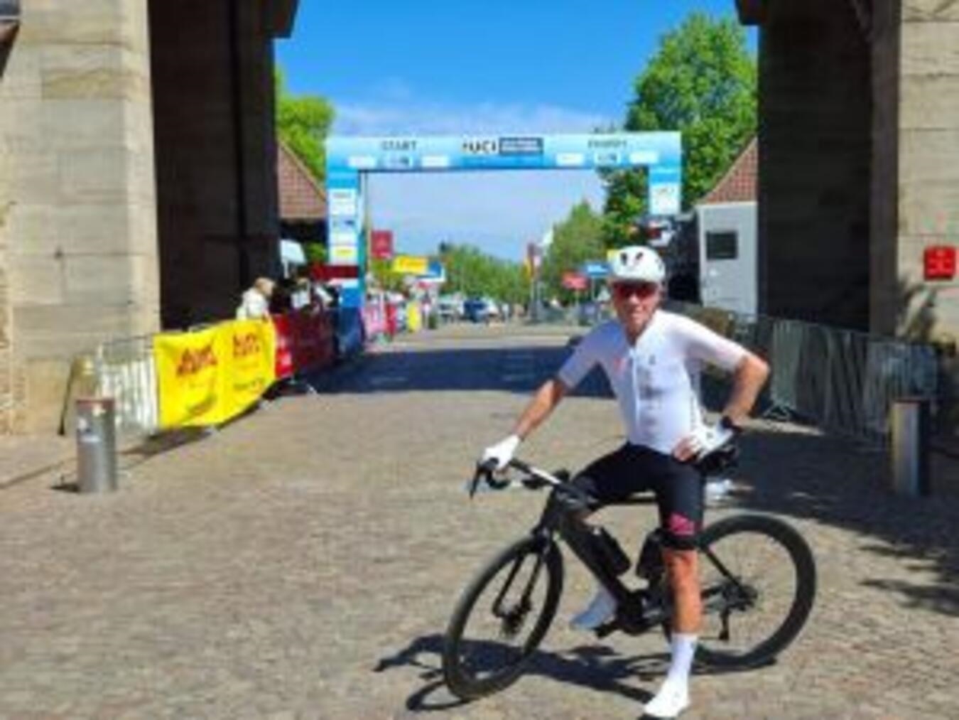 Gerd Bloemen beim 3Rides Gran Fondo Radrennen – sportlicher Radfahrer in Aktion.
