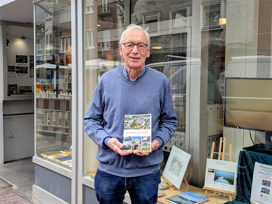 Gerd Halmanns überarbeitete die erste Fassung von „Du mein Geldern“ für die zweite Auflage. NN-Foto: JK