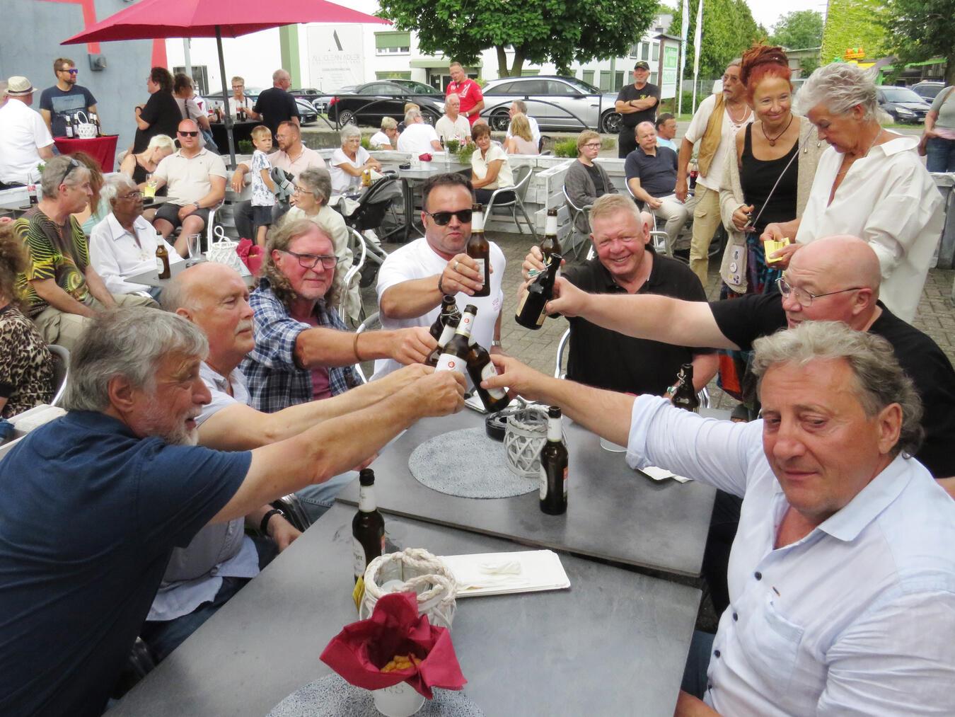 Gesellig war‘s beim Jubiläumsfest. NN-Foto: Gerhard Seybert