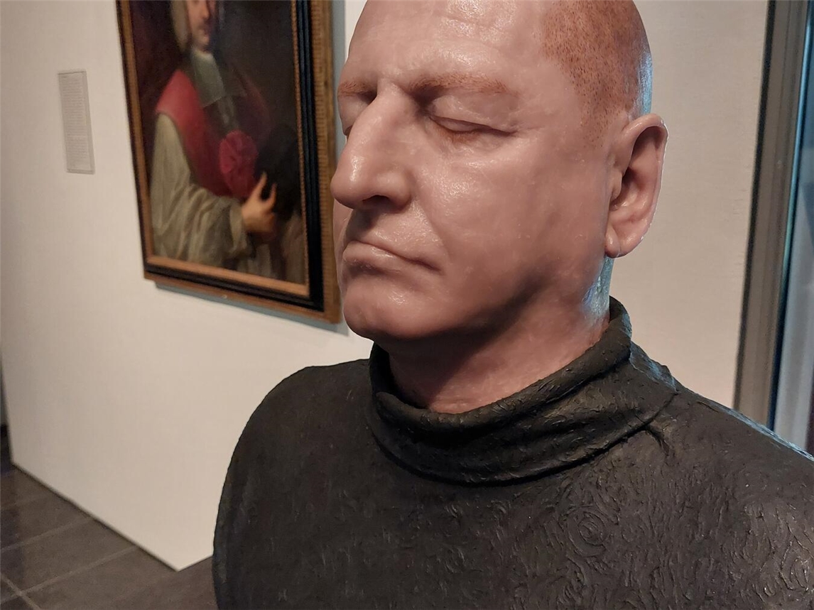 Gil Shachar, Raimund, 2006, Epoxidharz, Wachs und PigmentFoto: VG Bild-Kunst, Bonn 2026