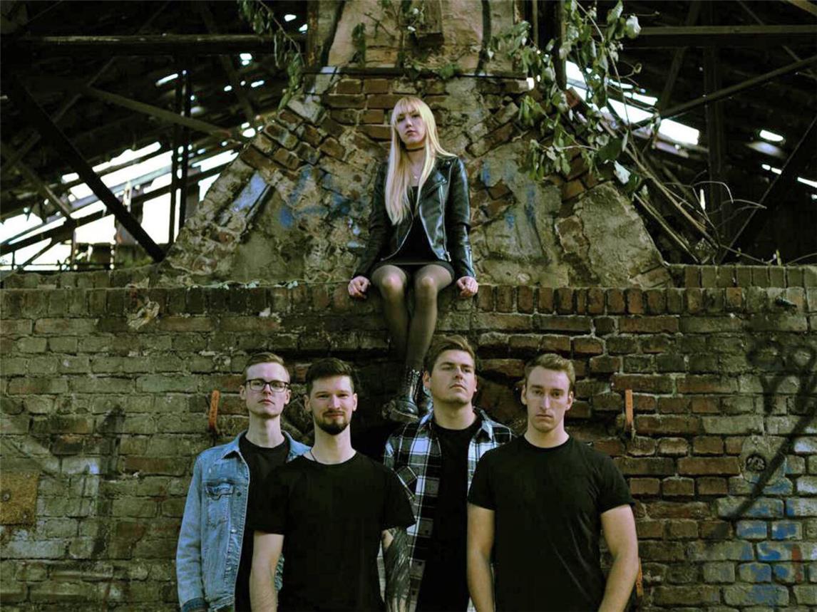 Gin for a Done aus Haldern haben bereits letztes Jahr das Publikum mit Songs in Richtung Punk, Rock, Metal zum Tanzen und Mitsingen gebracht. Foto: Gin for a Done