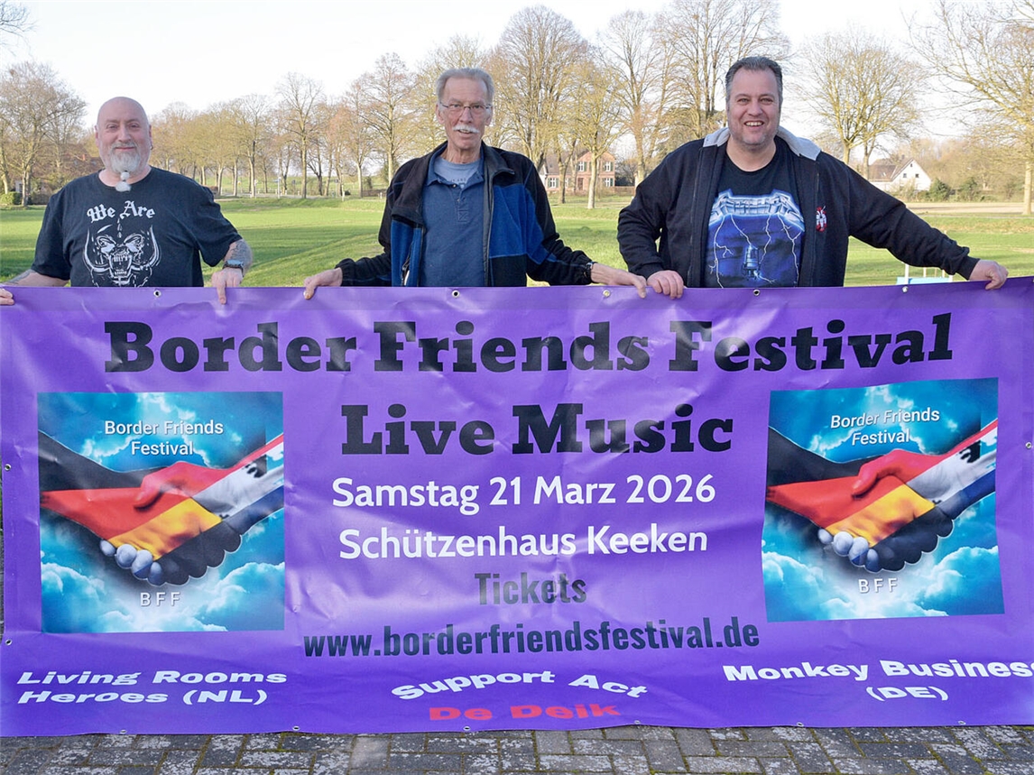 Gonzo Peters, Günther Braams und Sander Stoel (v.l.) gehören zum Orga-Team. NN-Foto: Rüdiger Dehnen
