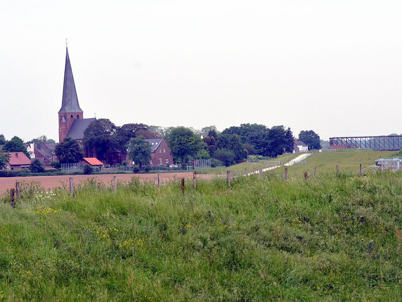 Graf Adolf von Cleve verlieh Griethausen 1374 städtische Privilegien.NN-Fotos: Rüdiger Dehnen