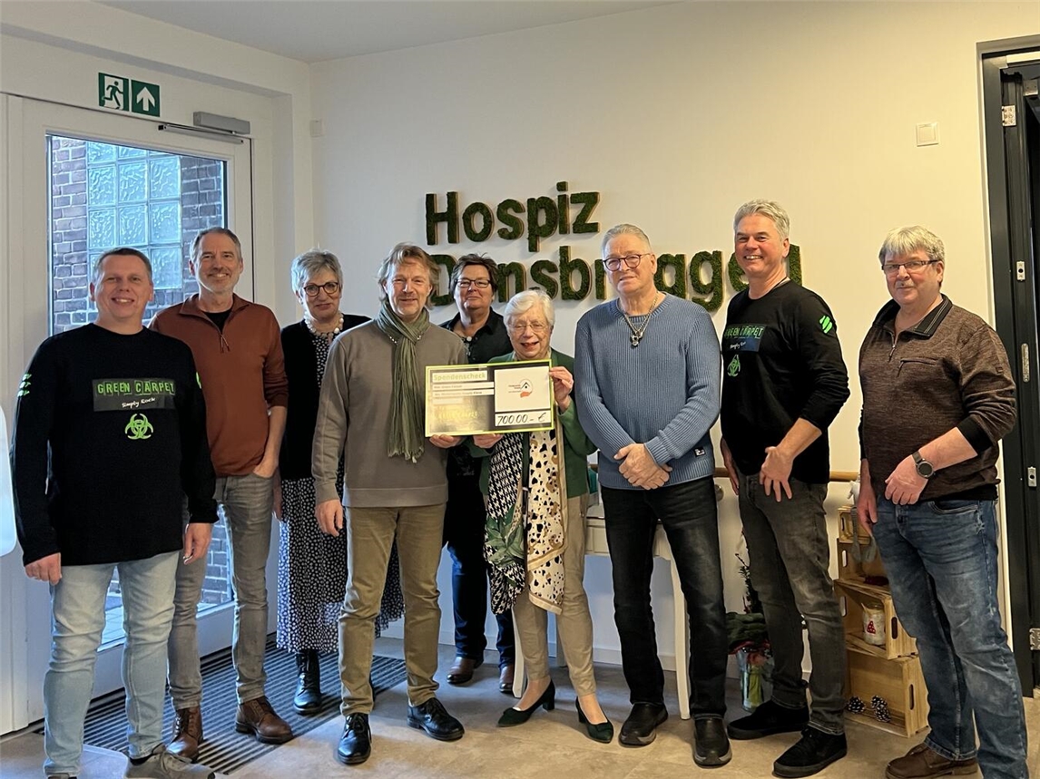 Green Carpet möchte mit dieser Aktion ein Zeichen setzen – für Mitmenschlichkeit, Würde und die wichtige Arbeit, die Hospize täglich leisten. Foto: Hospiz