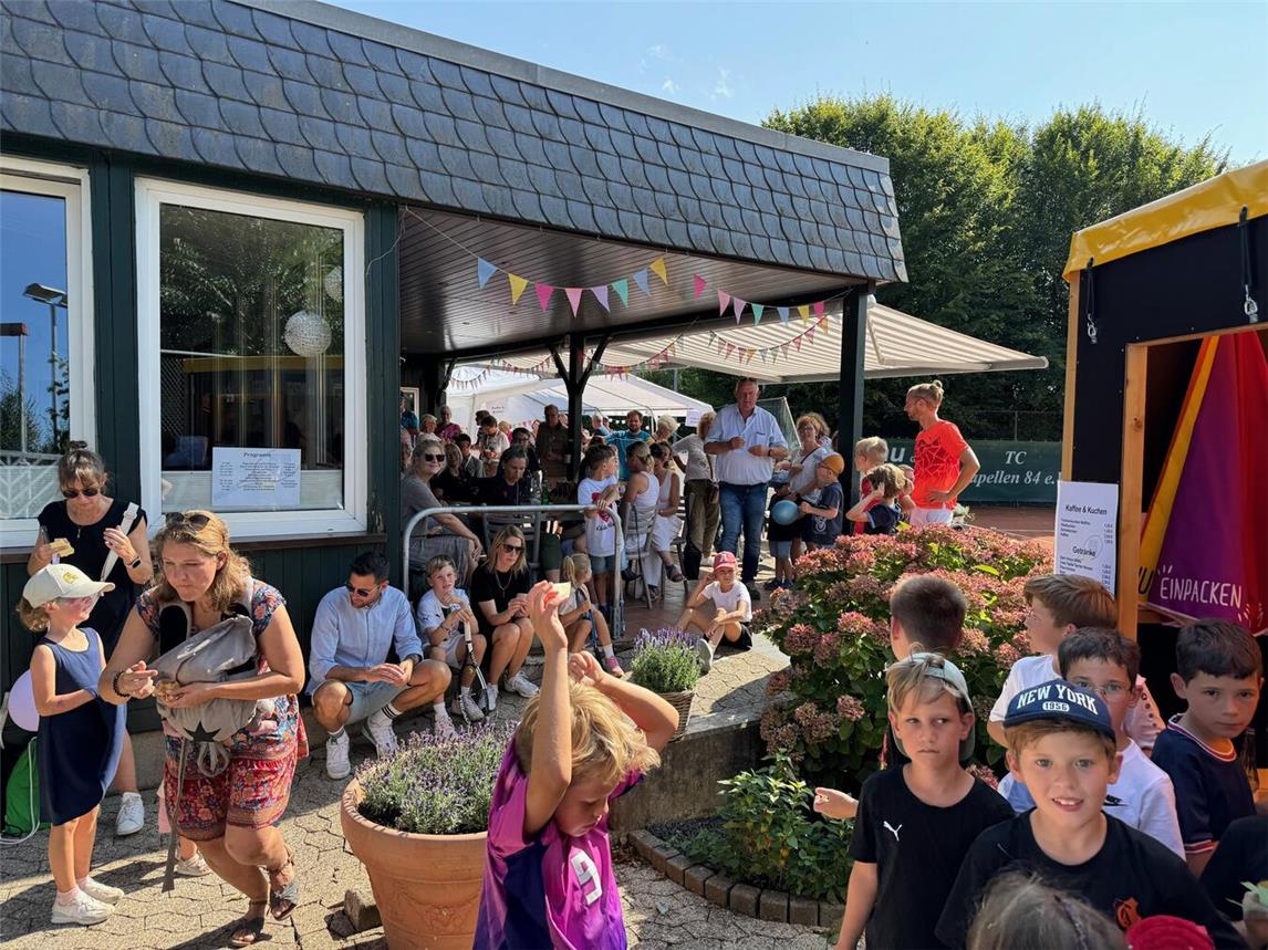 Groß und Klein kamen beim Fest auf ihre Kosten.  Foto: privat