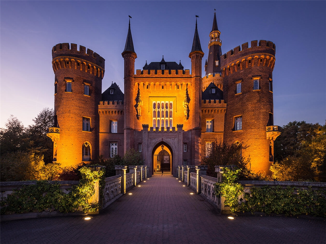 Halloween im Schloss Gruselig und mysteriös wird an Halloween im Museum Schloss Moyland. Foto: Axel Jusseit